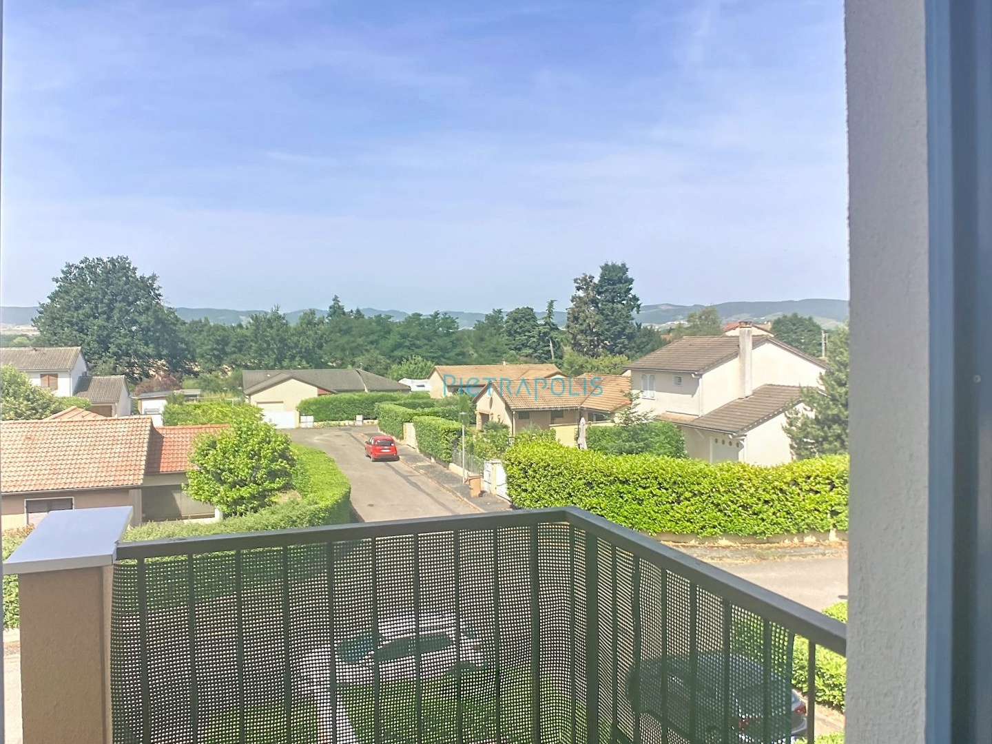 Appartement à vendre - 3 pièces - 67m2 - Saint-Georges-De-... (69830)