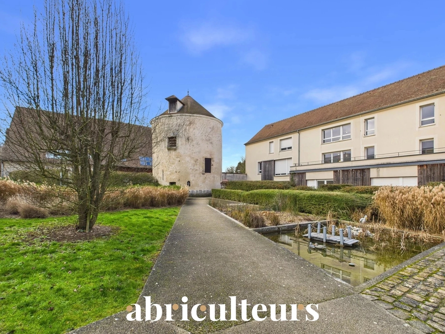 Appartement à vendre - 2 pièces - 60m2 - Survilliers (95470)