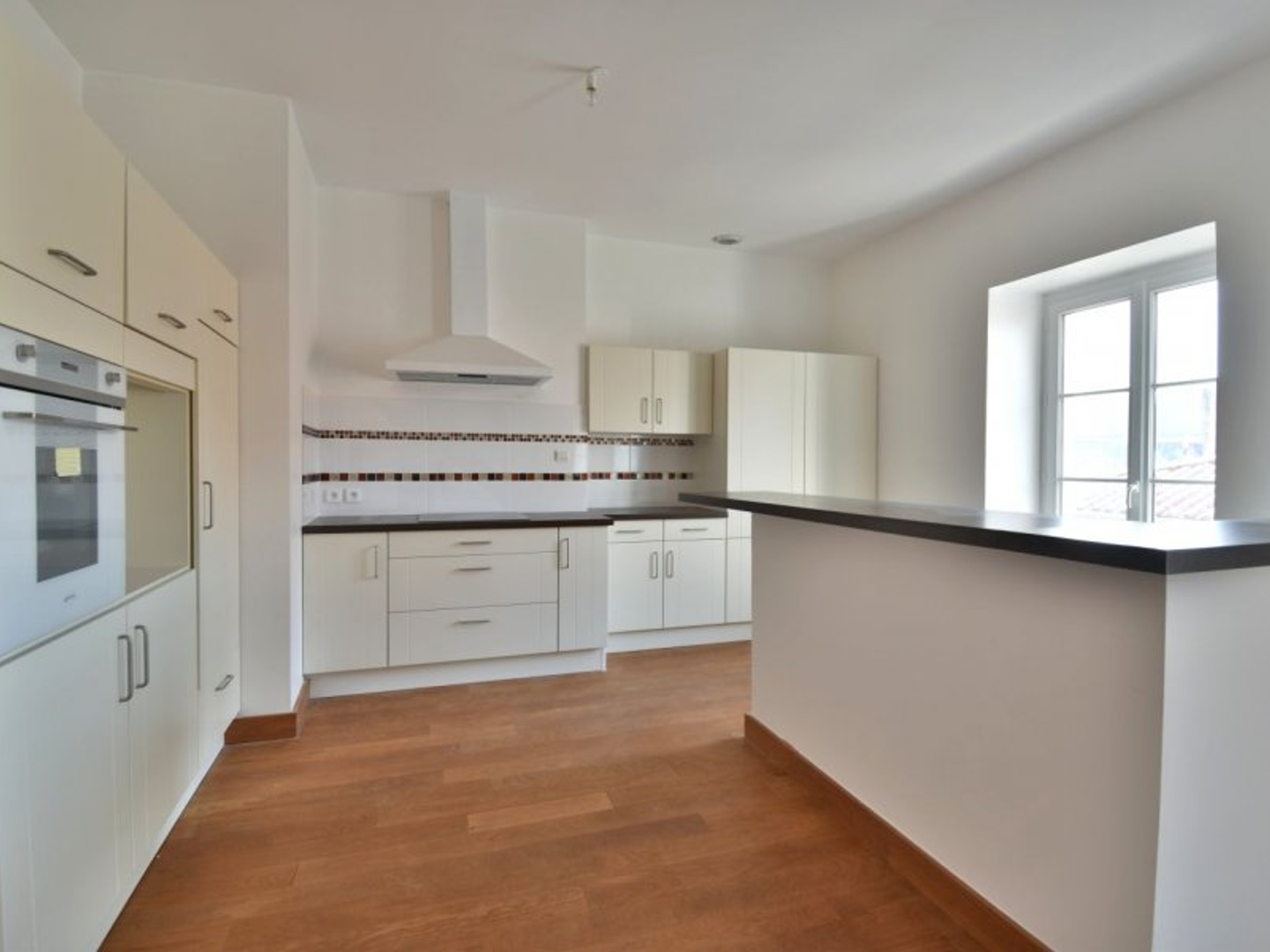 Immeuble à vendre - 1 pièce - 315m2 - Cholet (49300)