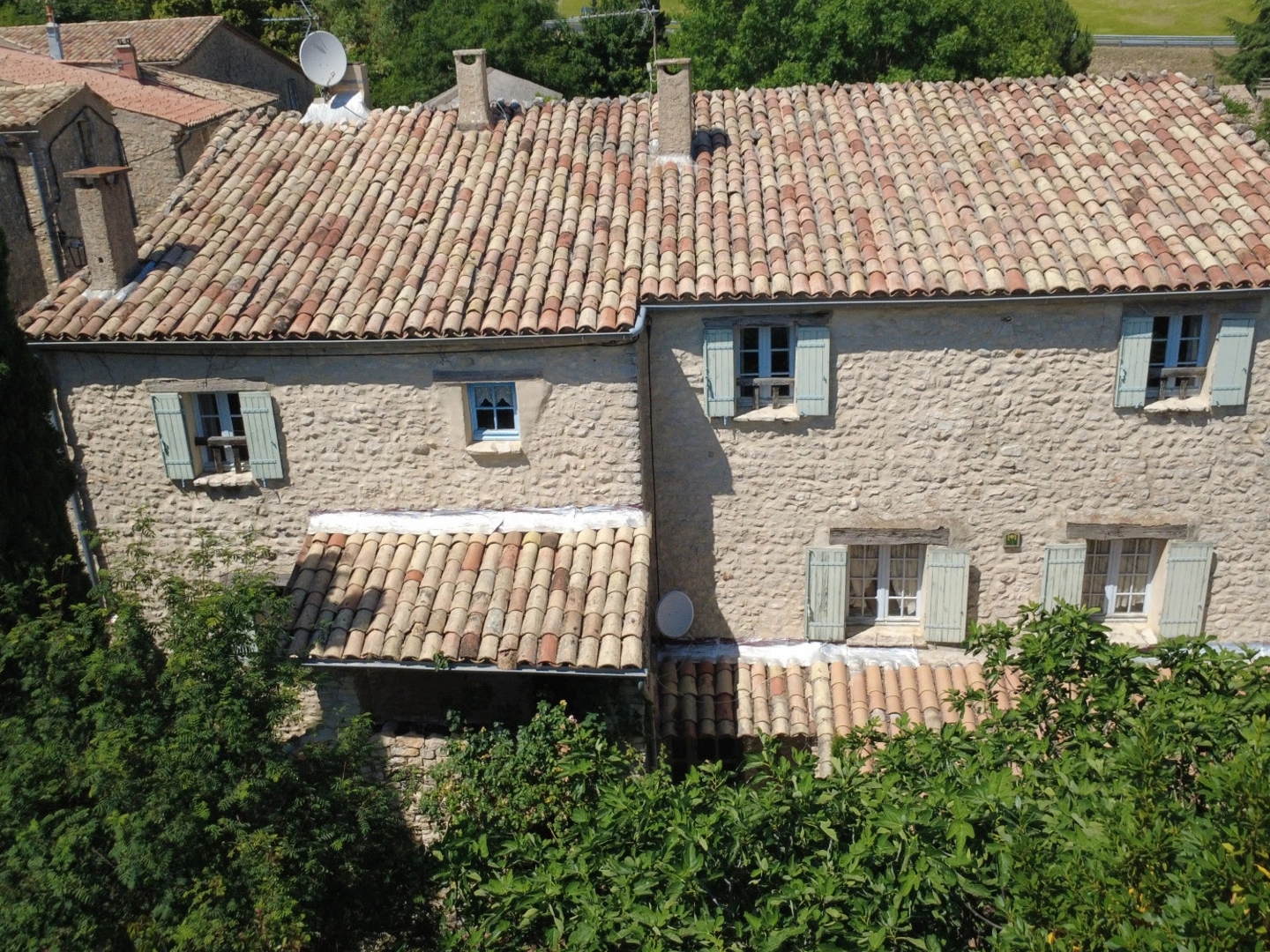 Maison à vendre - 5 pièces - 41m2 - Saint-Trinit (84390)