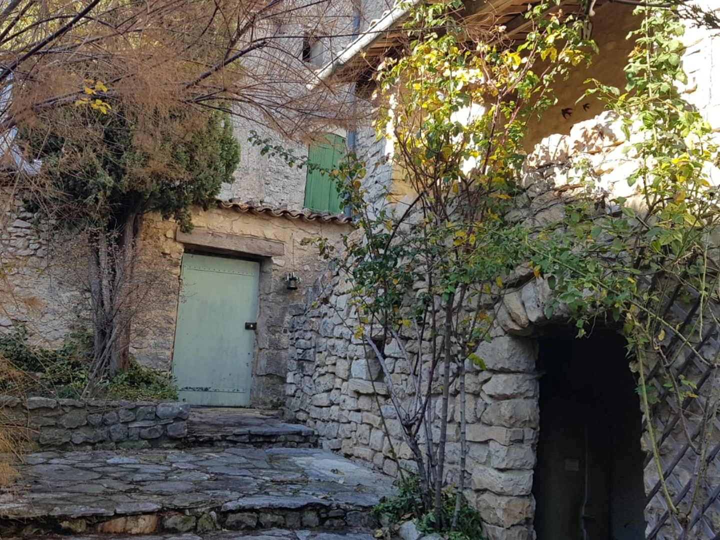 Maison à vendre - 5 pièces - 41m2 - Saint-Trinit (84390)