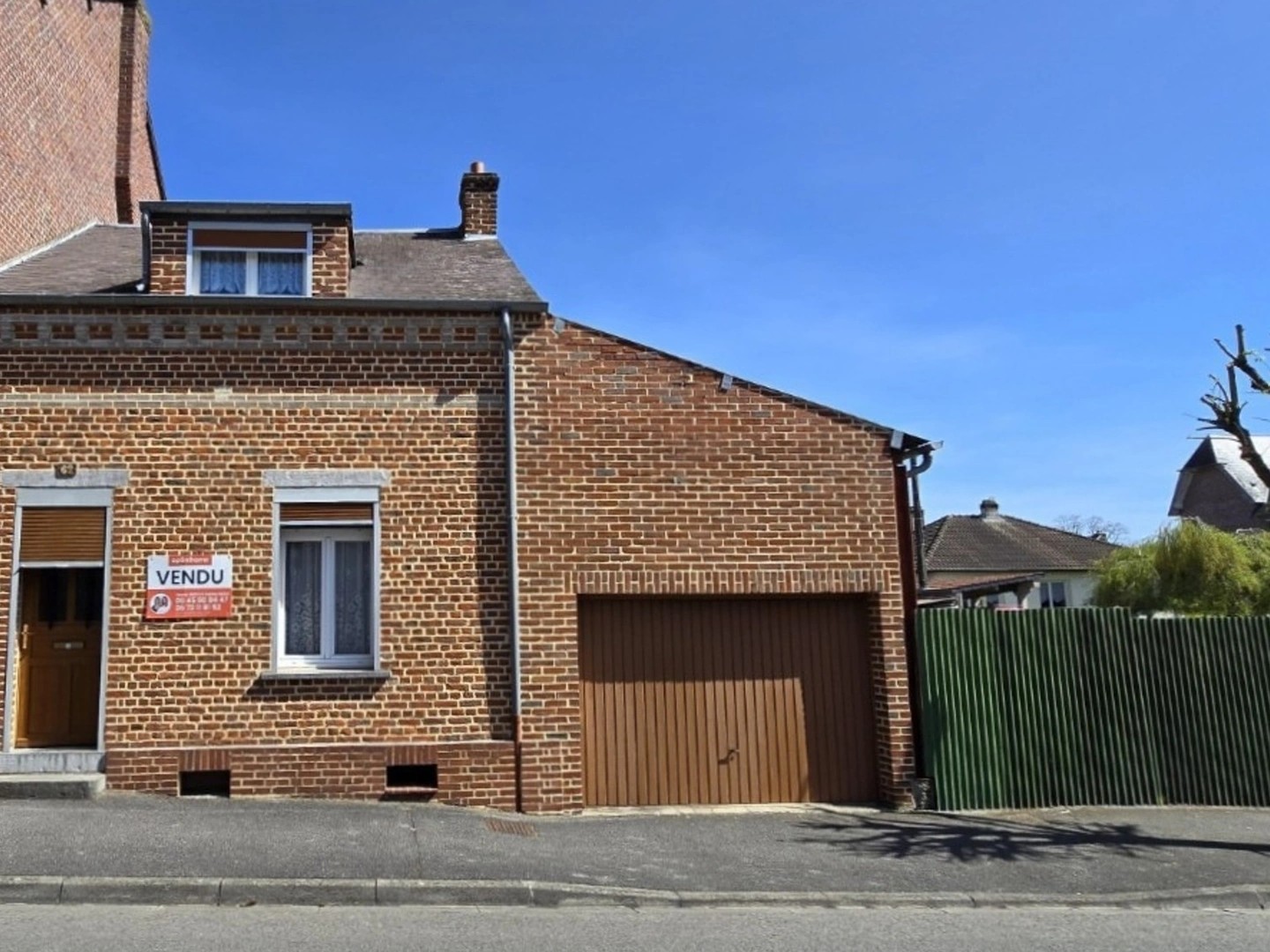 HIRSON (02) - 🏡 Vente maison 3 chambres avec garage 🚗 et jardin ☘️