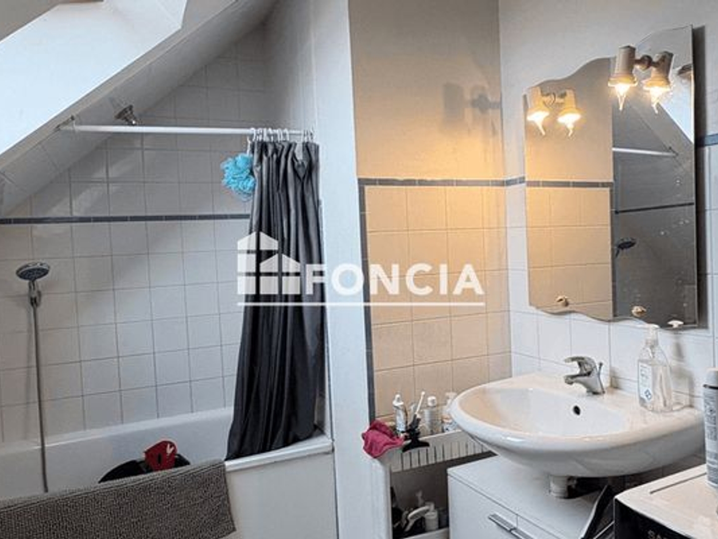 Appartement à vendre - 4 pièces - 57m2 - Franois (25770)