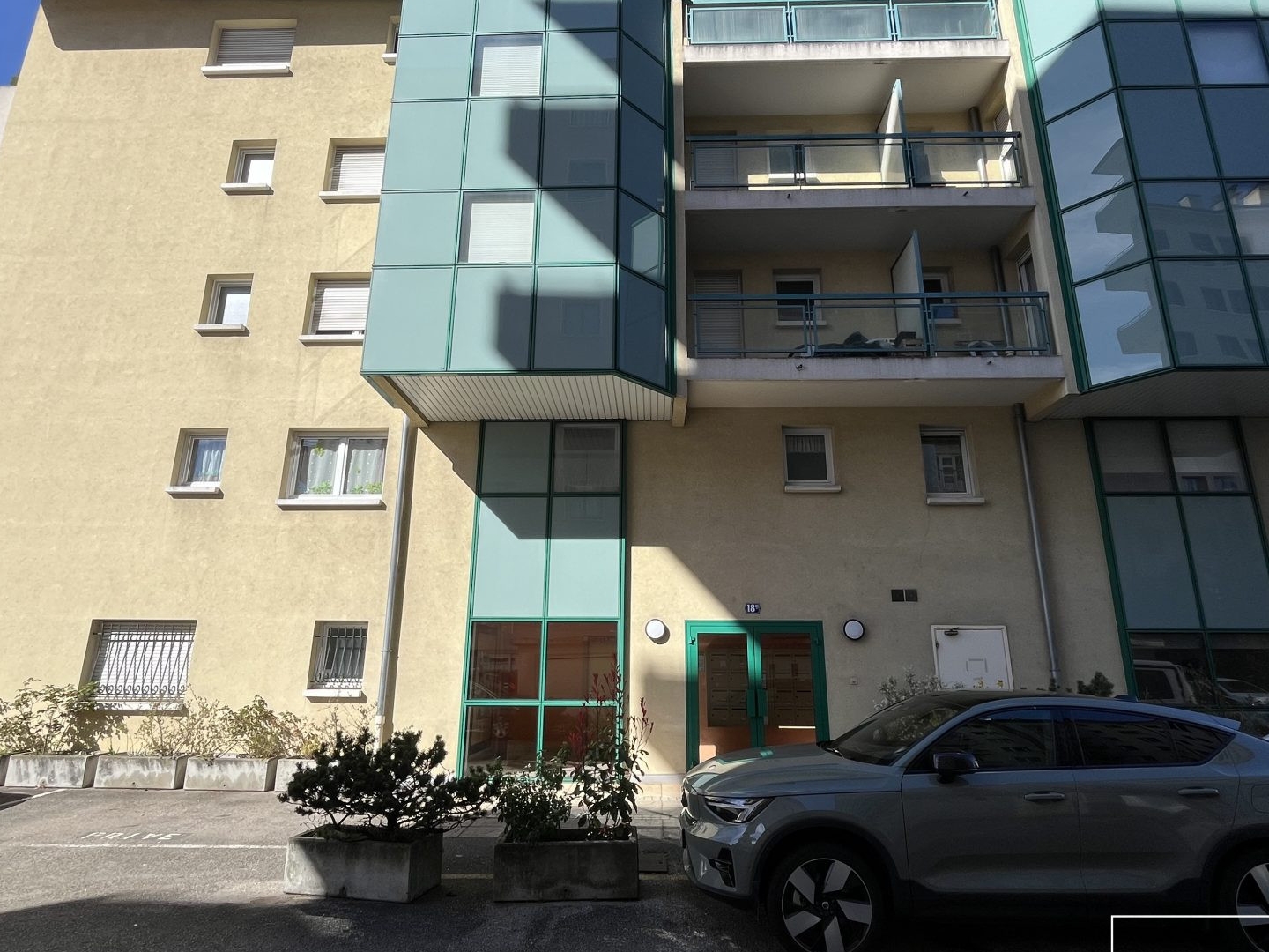 Parking / garage / box à vendre - Annecy (74000)
