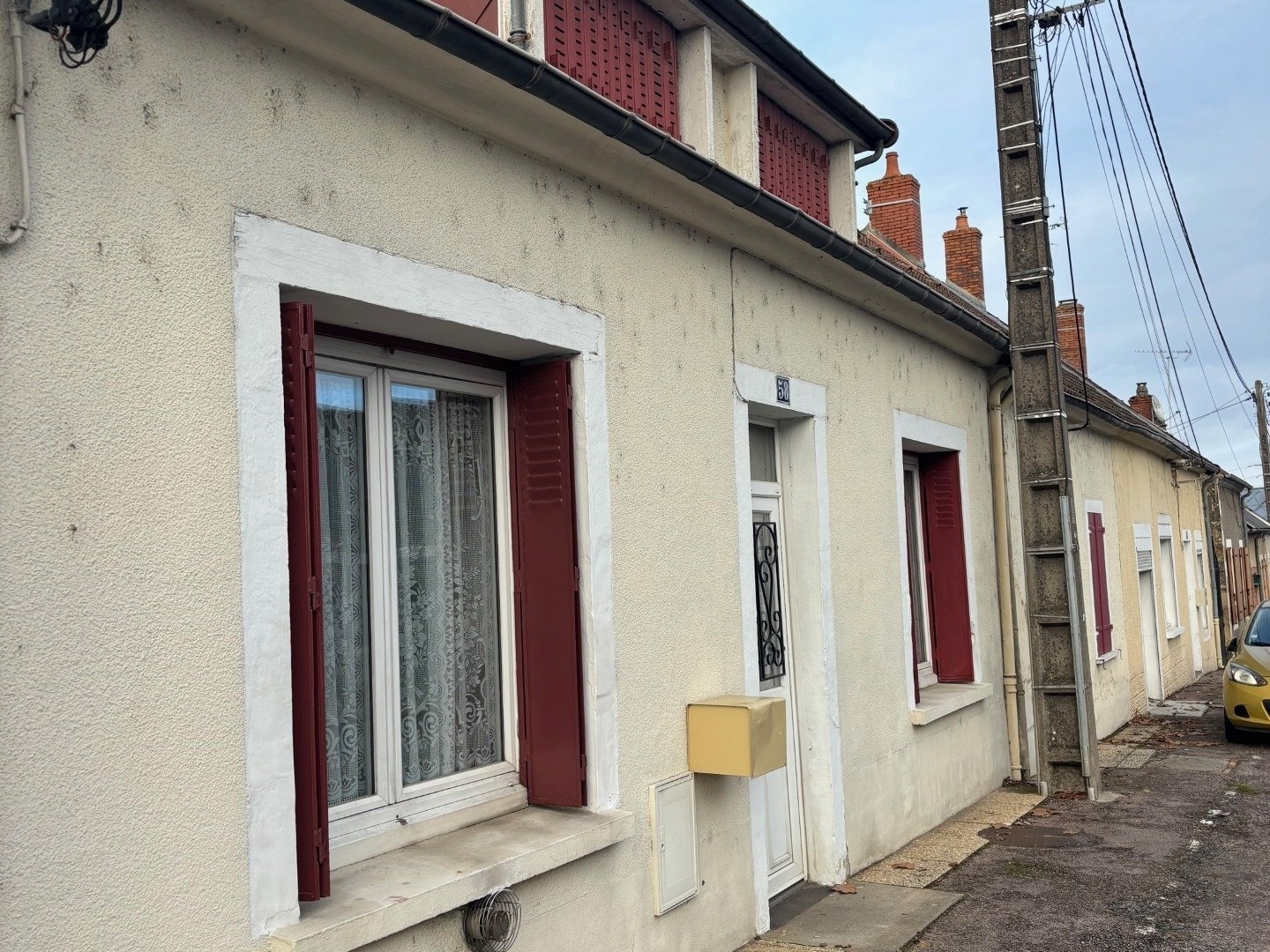 Maison à vendre - 6 pièces - 115m2 - La Guerche-Sur-L'... (18150)