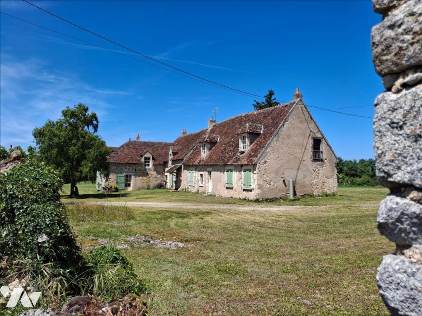 Maison à vendre - 9 pièces - 275m2 - Oulches (36800)