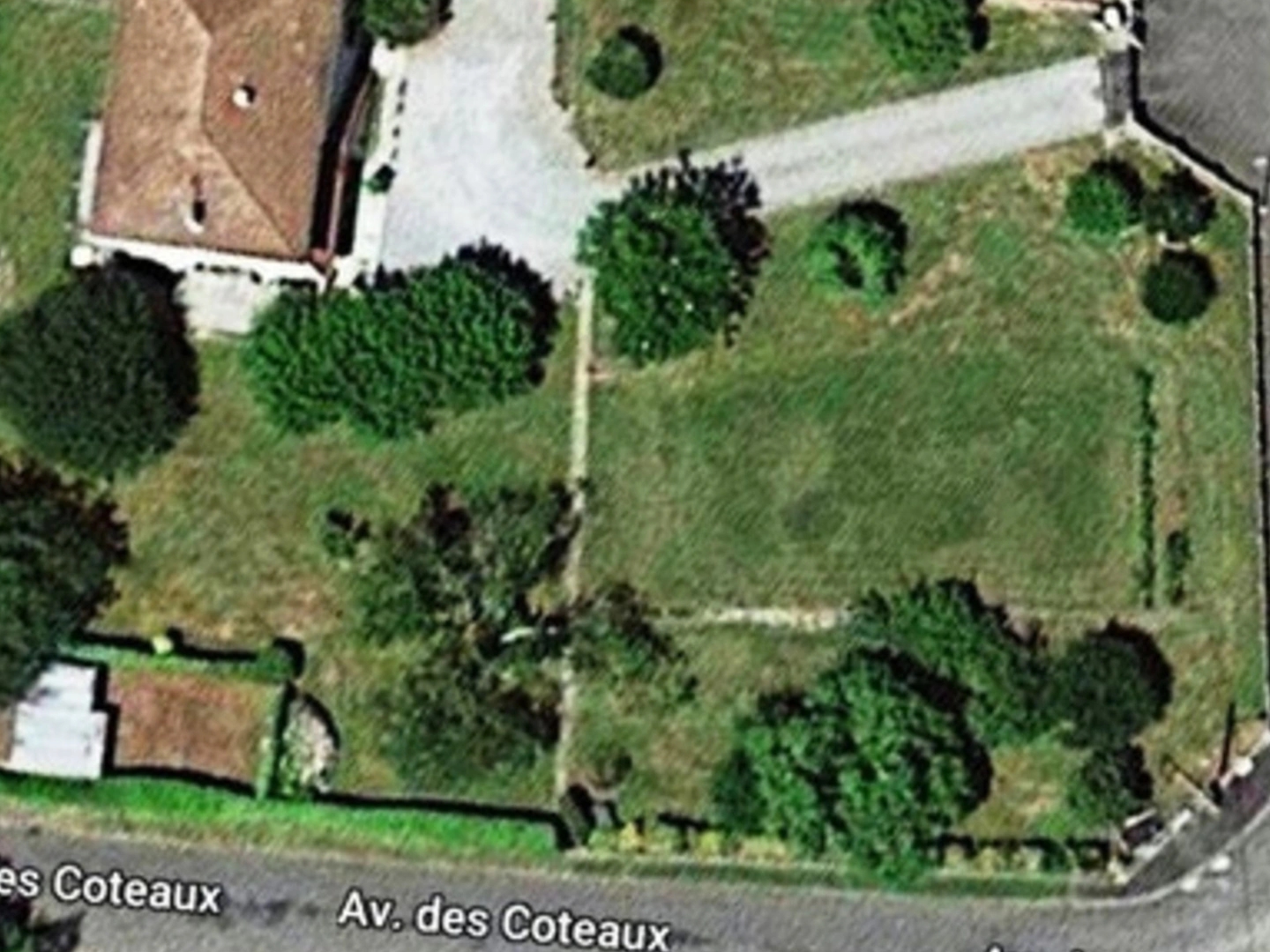 Terrain 637 m²