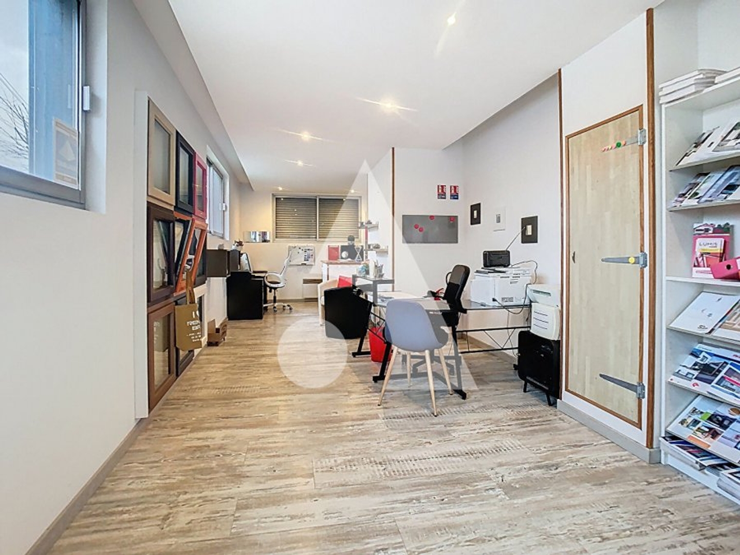 Commerce 1 pièce 37 m²