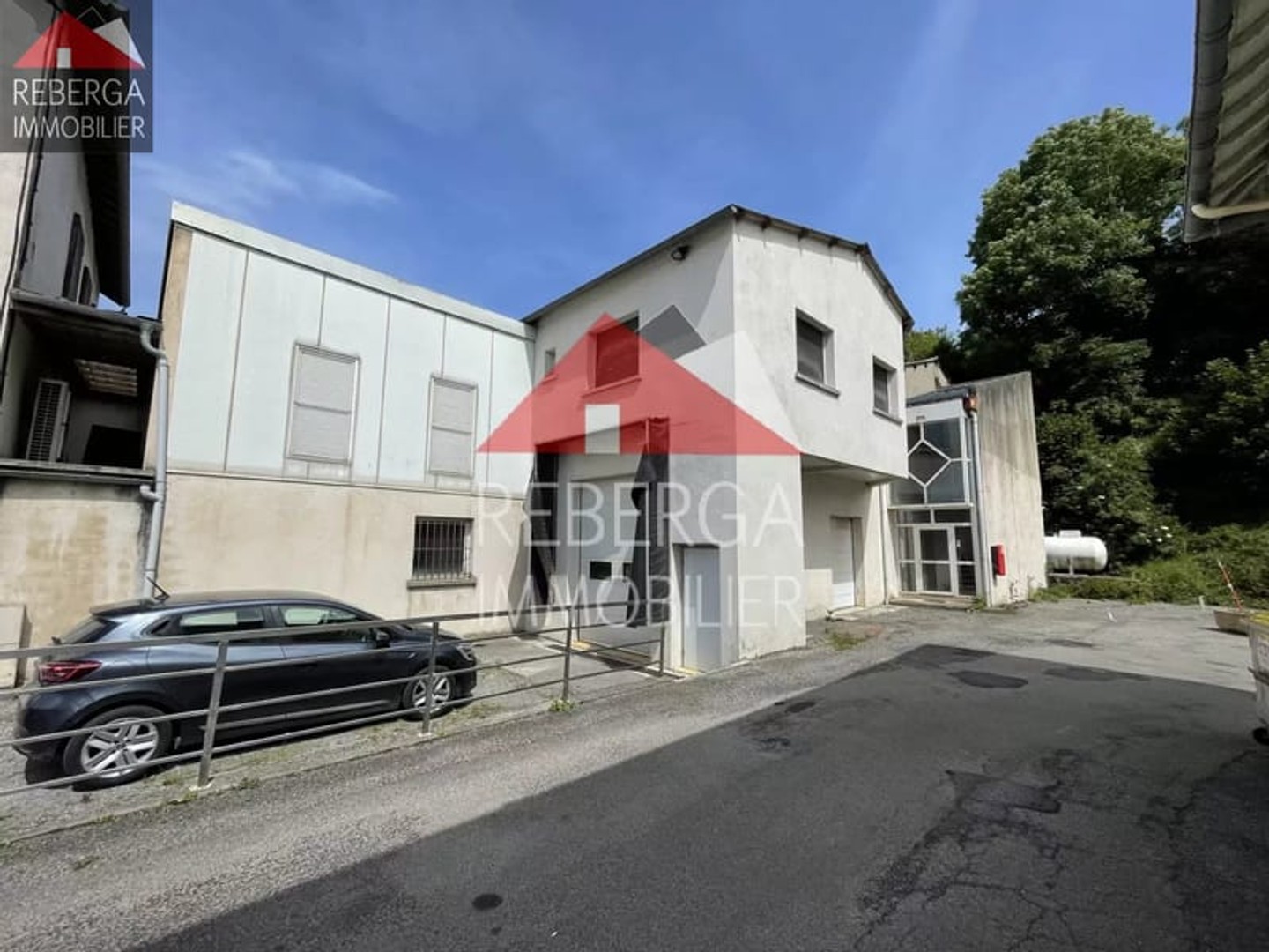 BATIMENT INDUSTRIEL LACAUNE