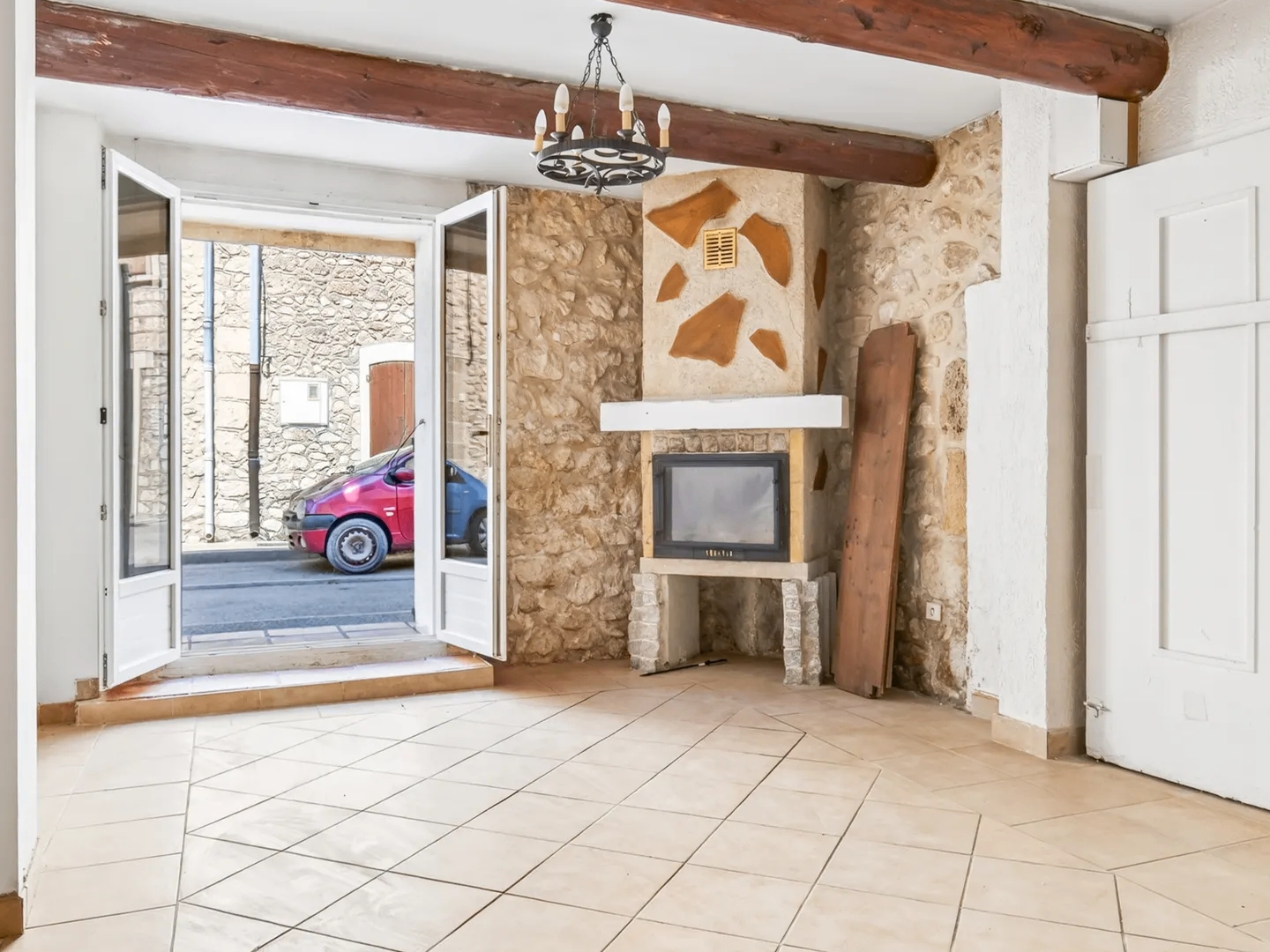 Maison à vendre - 4 pièces - 80m2 - La Roque-D'anthéron (13640)