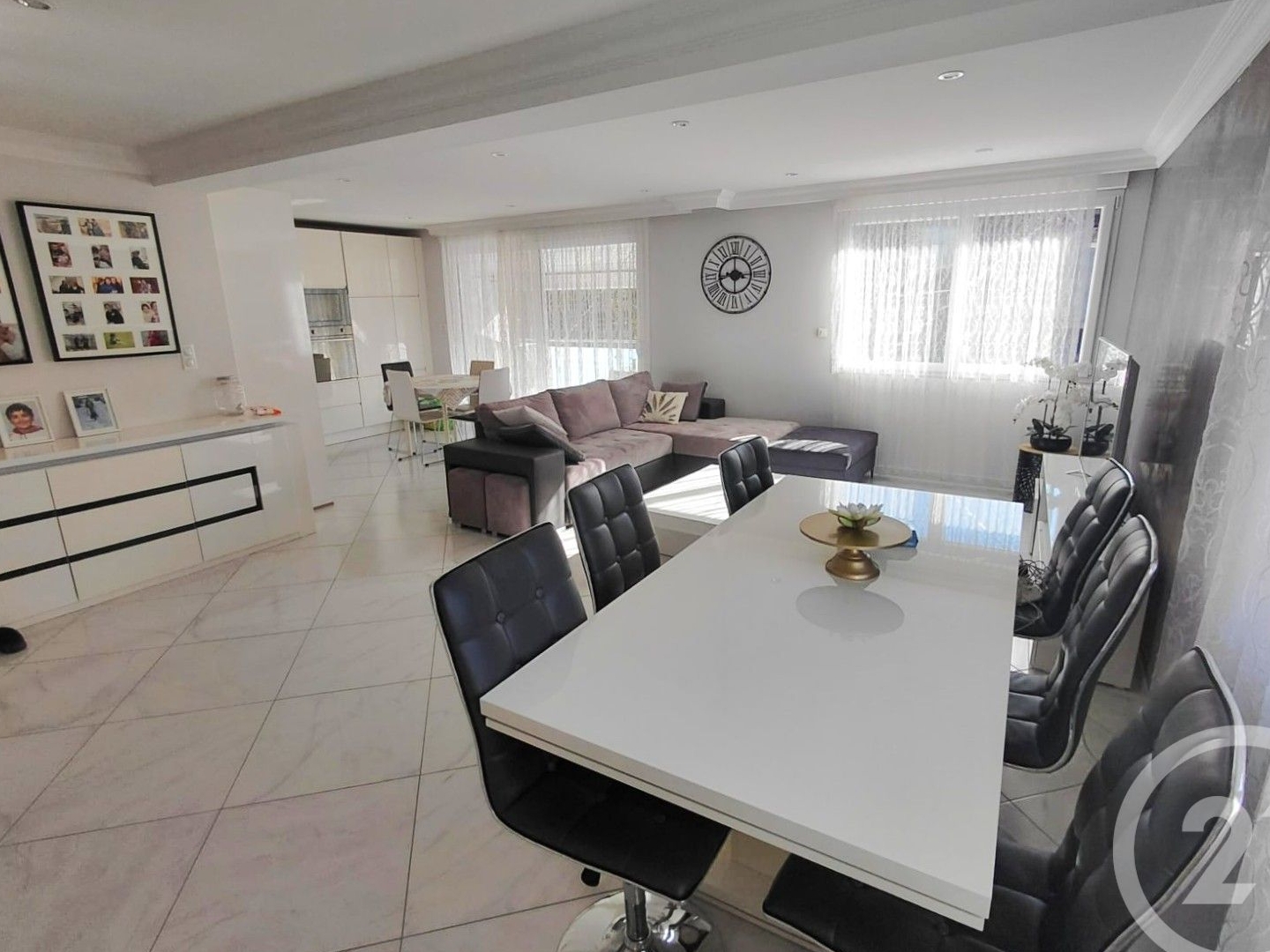Appartement à vendre - 5 pièces - 118m2 - Villers-Le-Lac (25130)