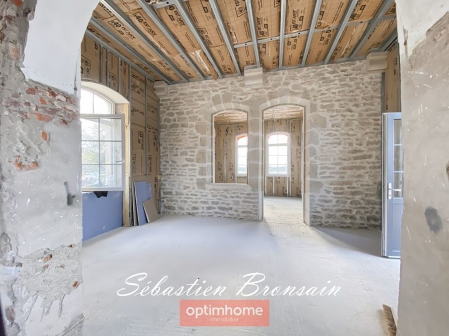 Appartement à vendre - 5 pièces - 215m2 - Dole (39100)