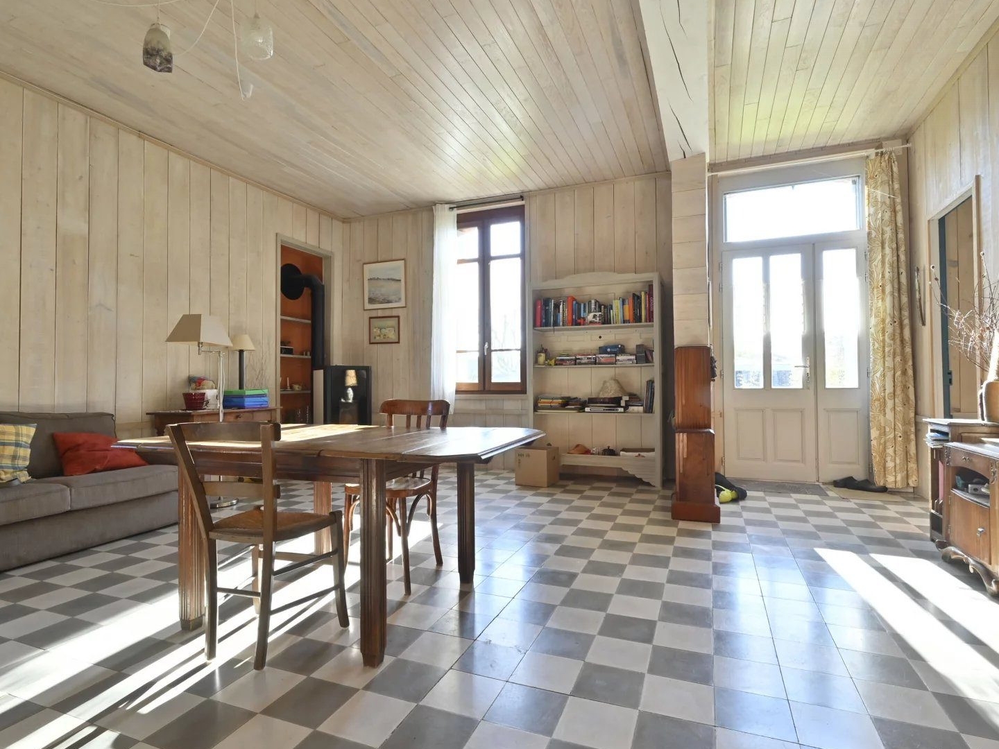 Maison à vendre - 7 pièces - 145m2 - Saint-Girons-D'ai... (33920)