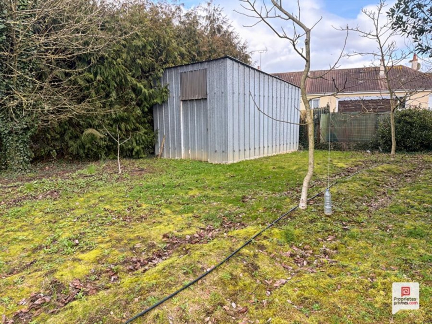 Terrain à vendre - 400m2 - Sablé-Sur-Sarthe (72300)