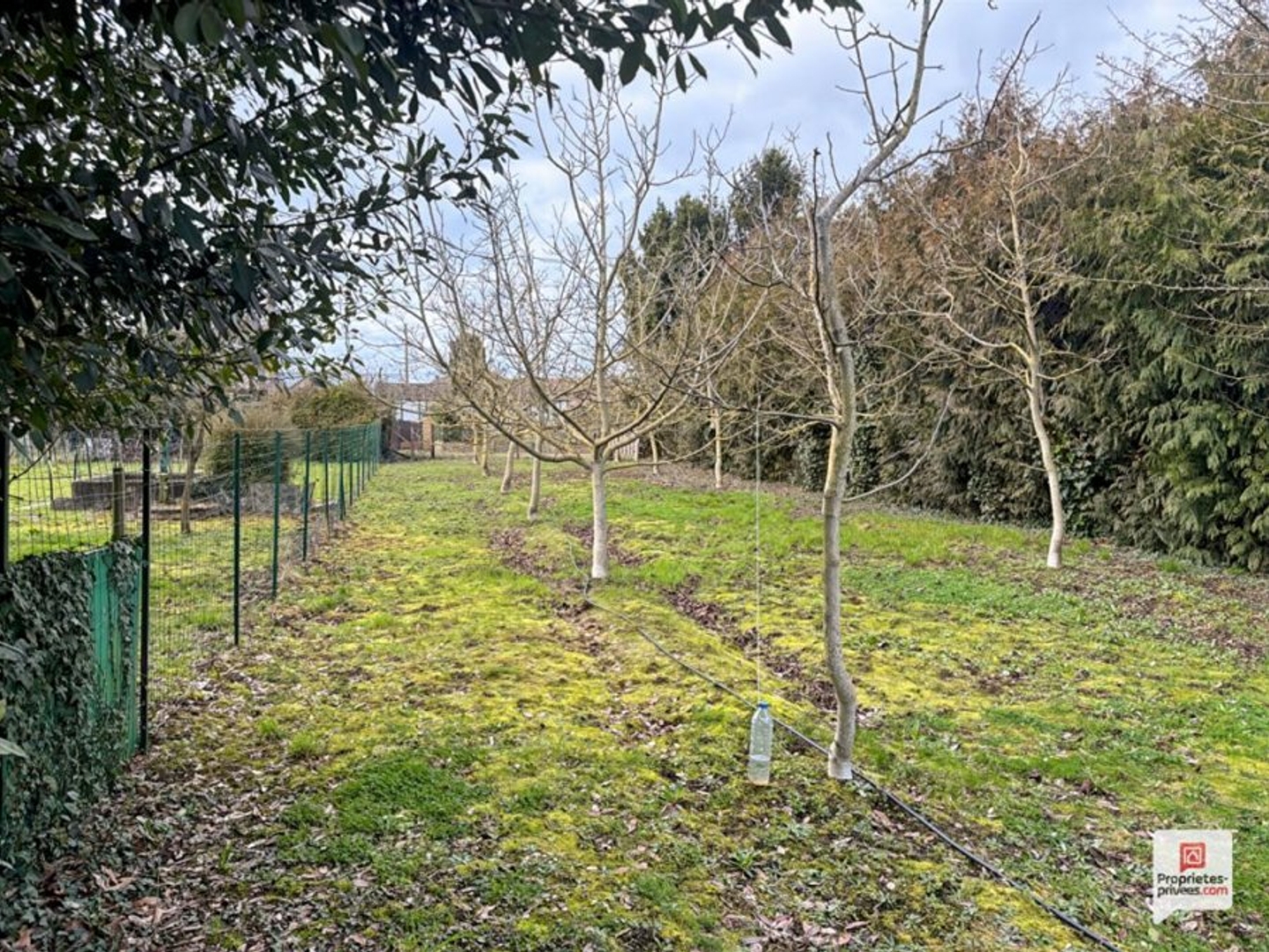 Terrain à vendre - 400m2 - Sablé-Sur-Sarthe (72300)