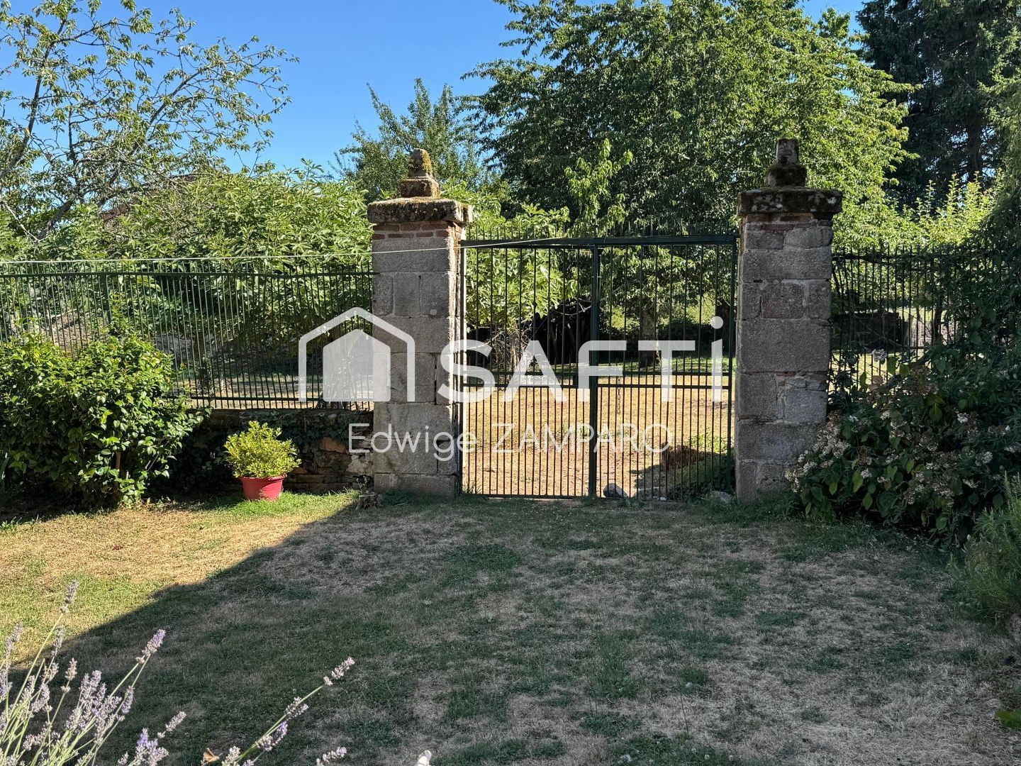 Charme et potentiel pour cette maison de famille !