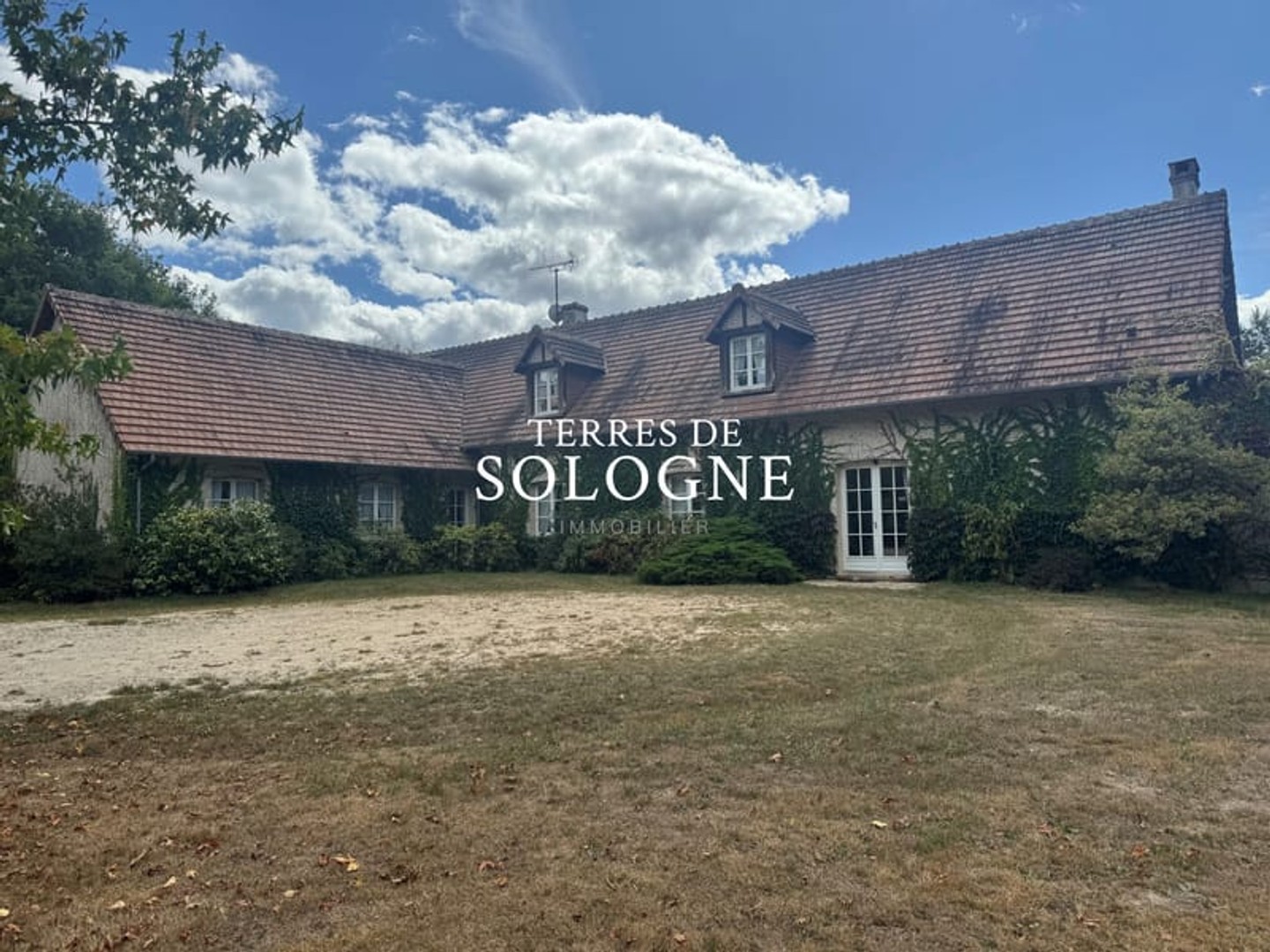 Maison 9 pièces 240 m²