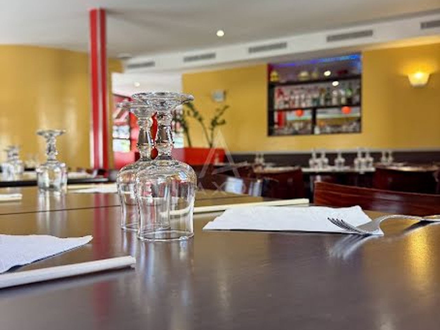 Local 224 m²