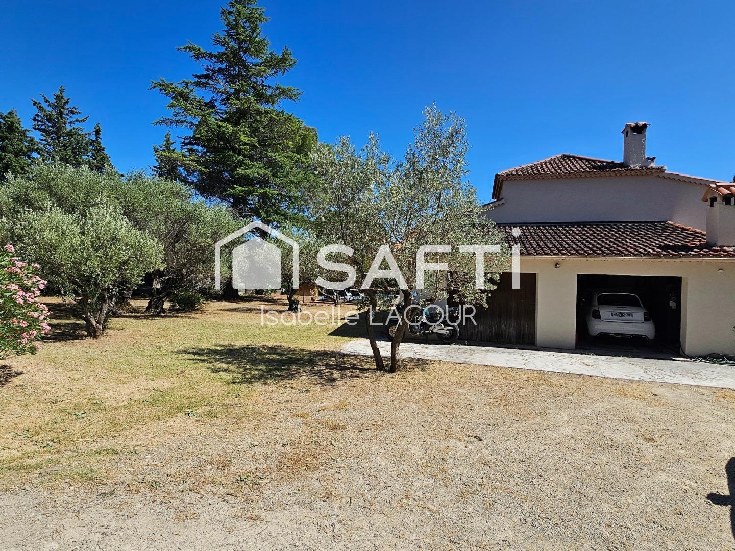 Maison à vendre - 6 pièces - 171m2 - Villecroze (83690)