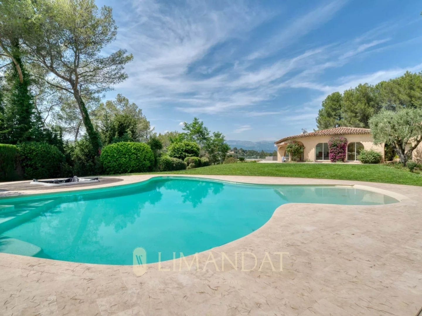 Maison à vendre - 10 pièces - 646m2 - Mouans-Sartoux (06370)