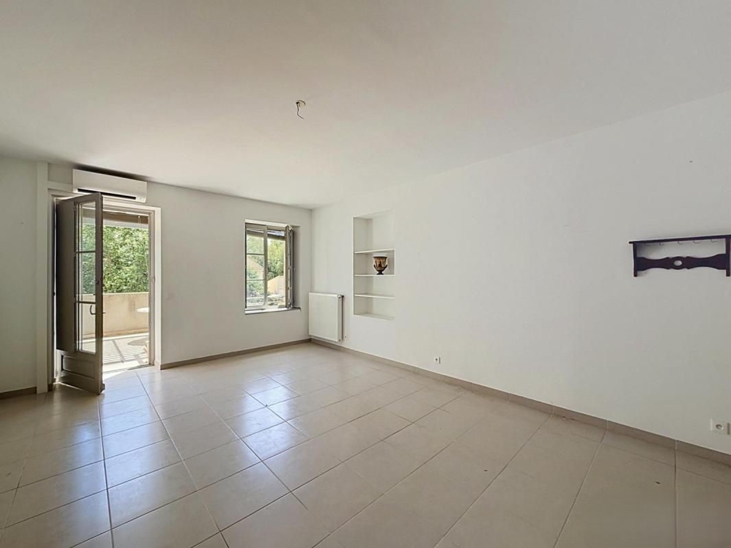 Appartement à vendre - 3 pièces - 74m2 - Fontvieille (13990)