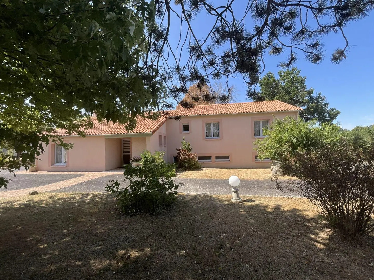 Maison à vendre - 5 pièces - 170m2 - Argentonnay (79150)