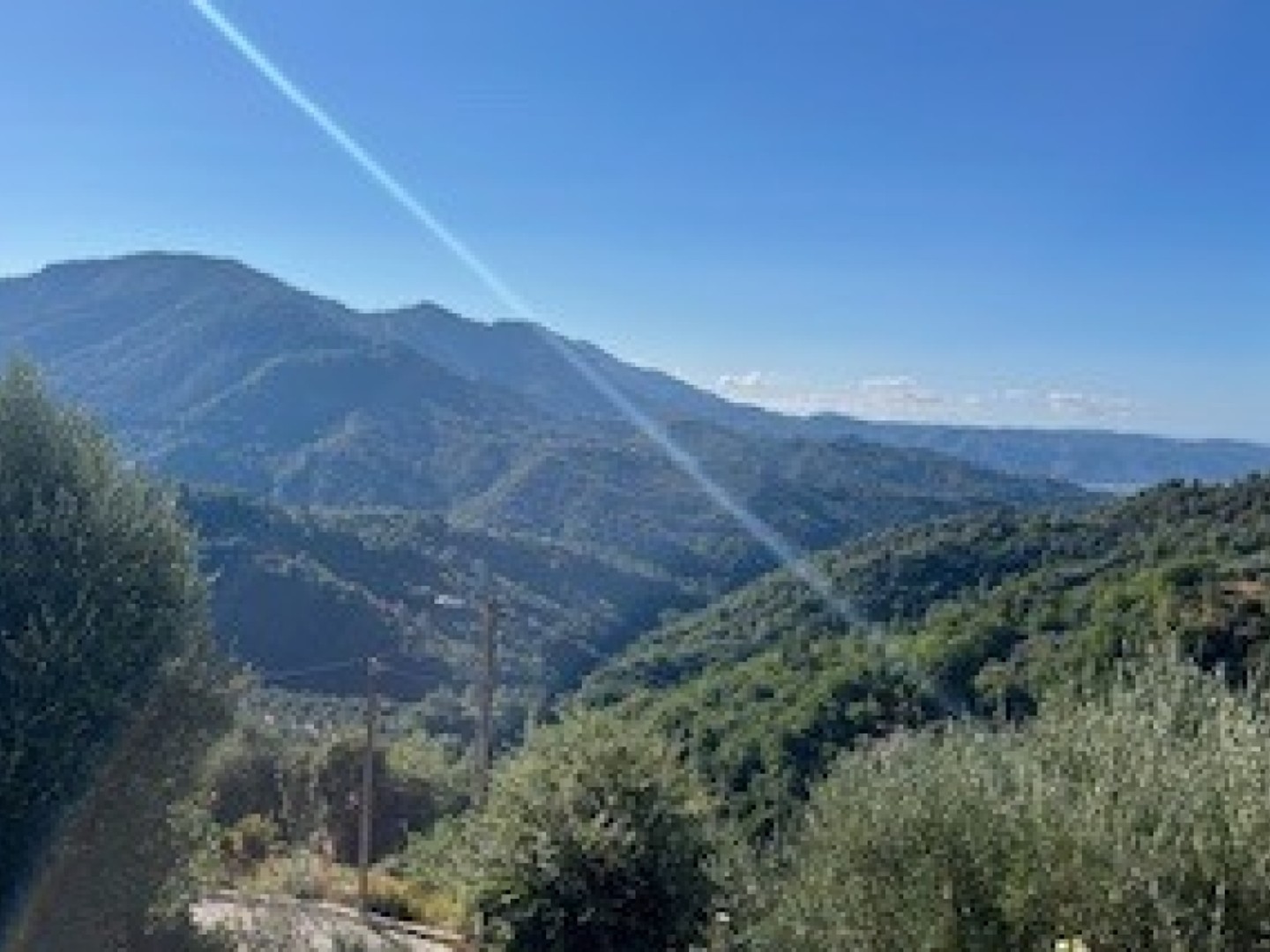 LA ROQUETTE VAR VILLA 130M² ANEXES TERRAIN 1700M²