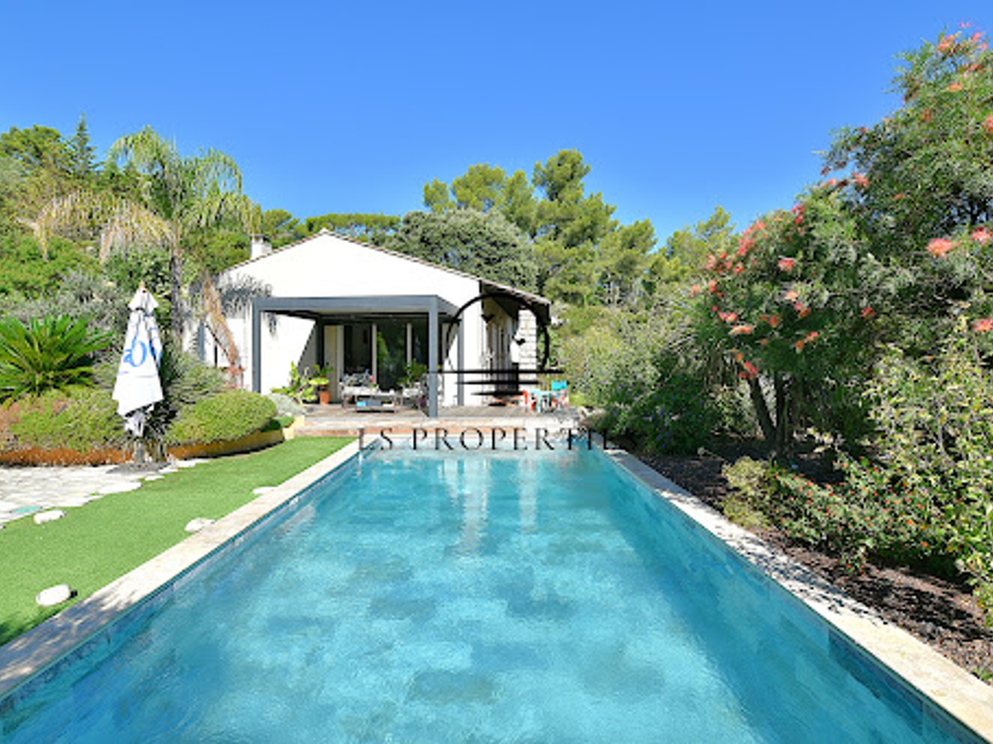Villa 9 pièces 190 m²