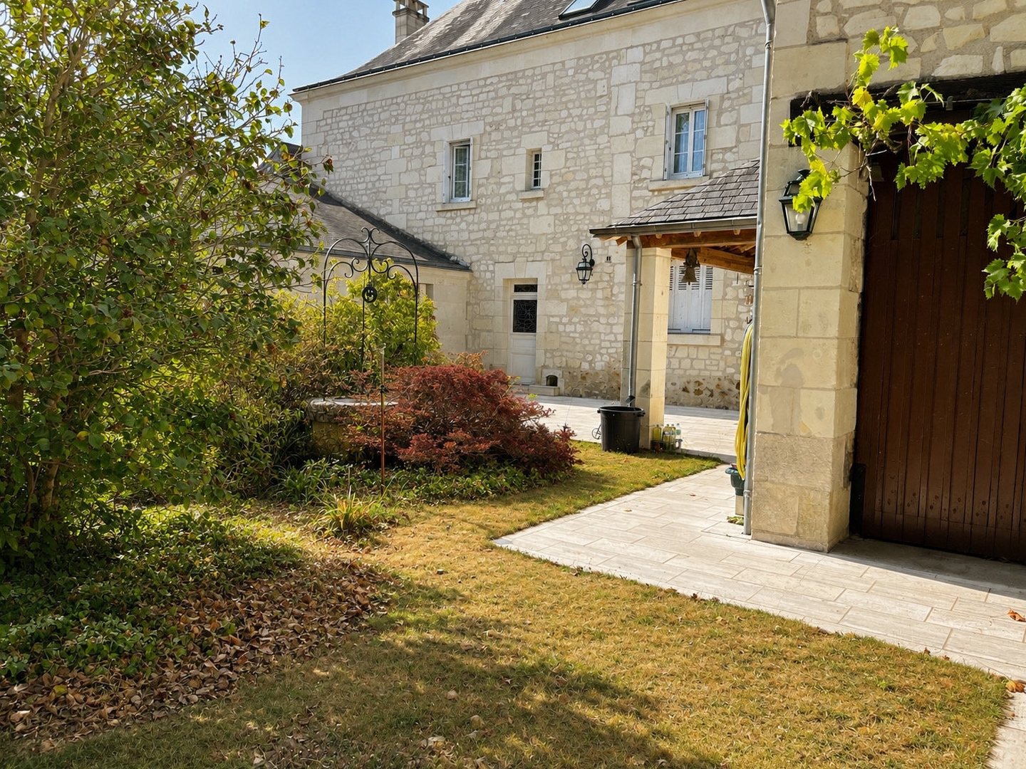 Maison à vendre - 8 pièces - 346m2 - Bourgueil (37140)