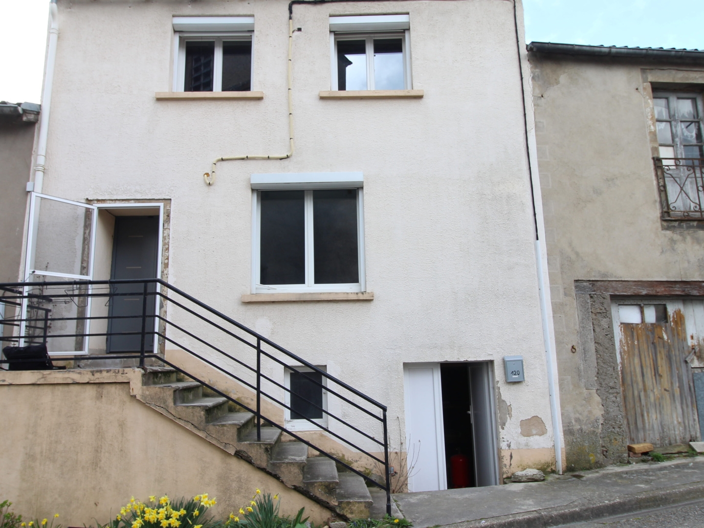 Maison de Type 4 - 96 m2 avec sous-sol total et dépendance aménageable sur 2 niveaux