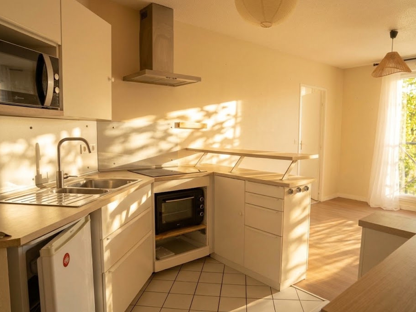 Bordeaux - St Genès / Bergonié - T2 (40m2) TBE avec Parking