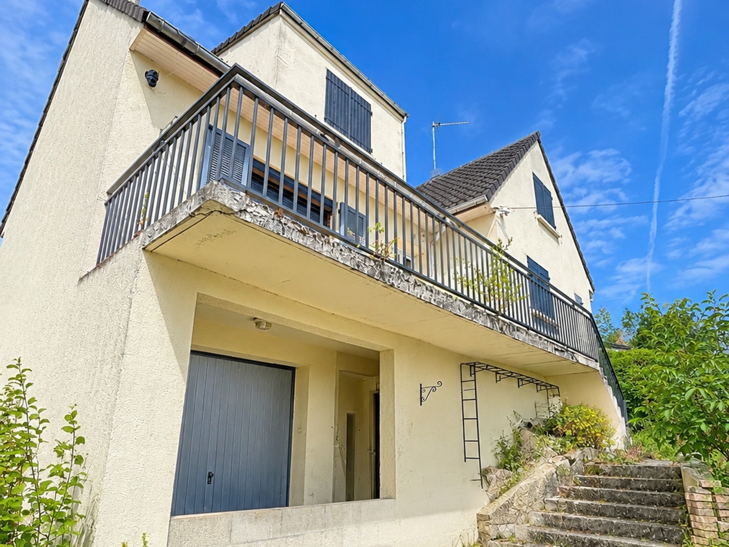 CRÉGY-LÈS-MEAUX - MAISON FAMILIALE 4 CHAMBRES - SUITE PARENTALE - SOUS-SOL TOTAL - JARDIN CLOS