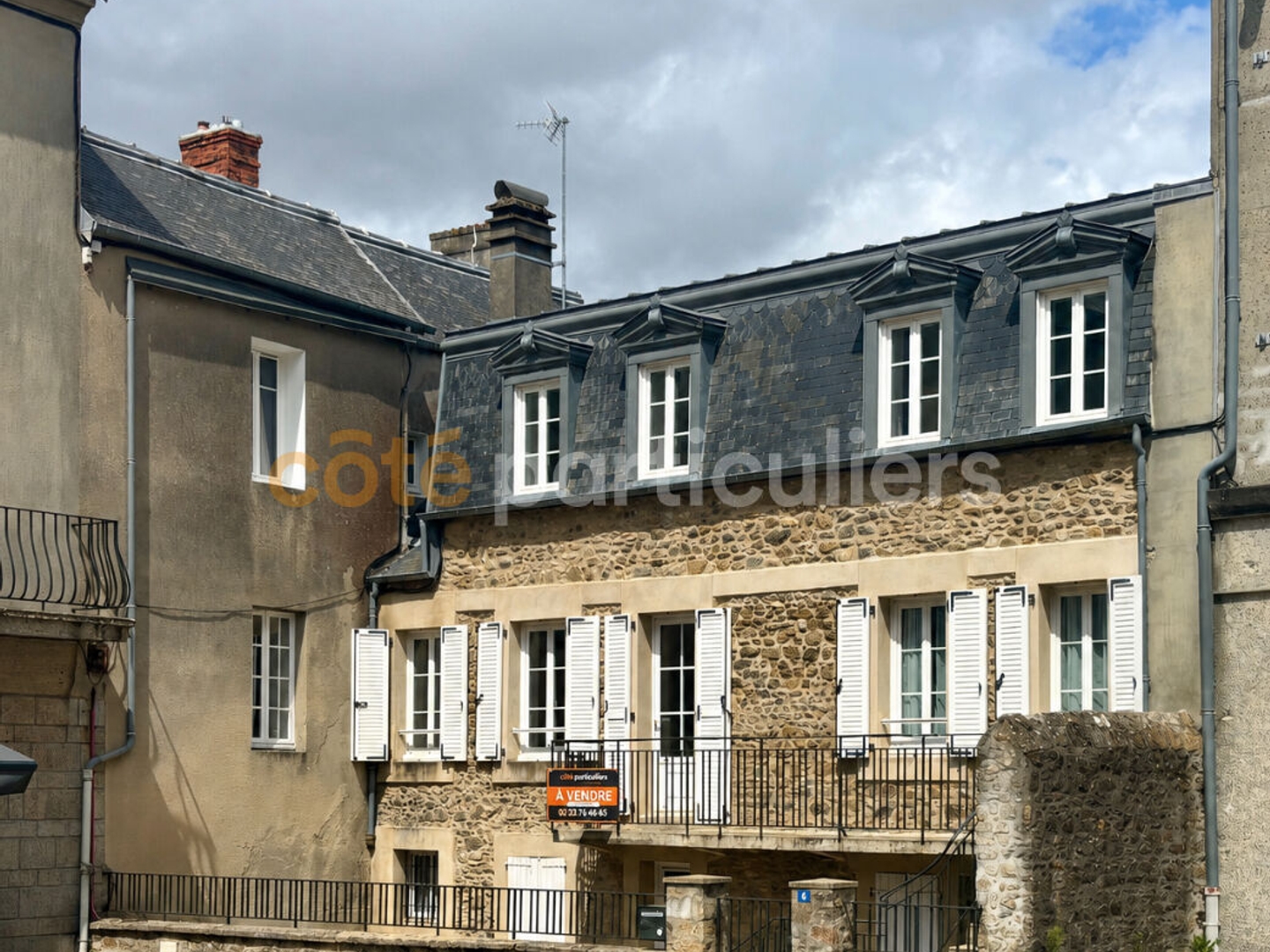 Maison de caractère hypercentre COUTANCES - 5 chambres