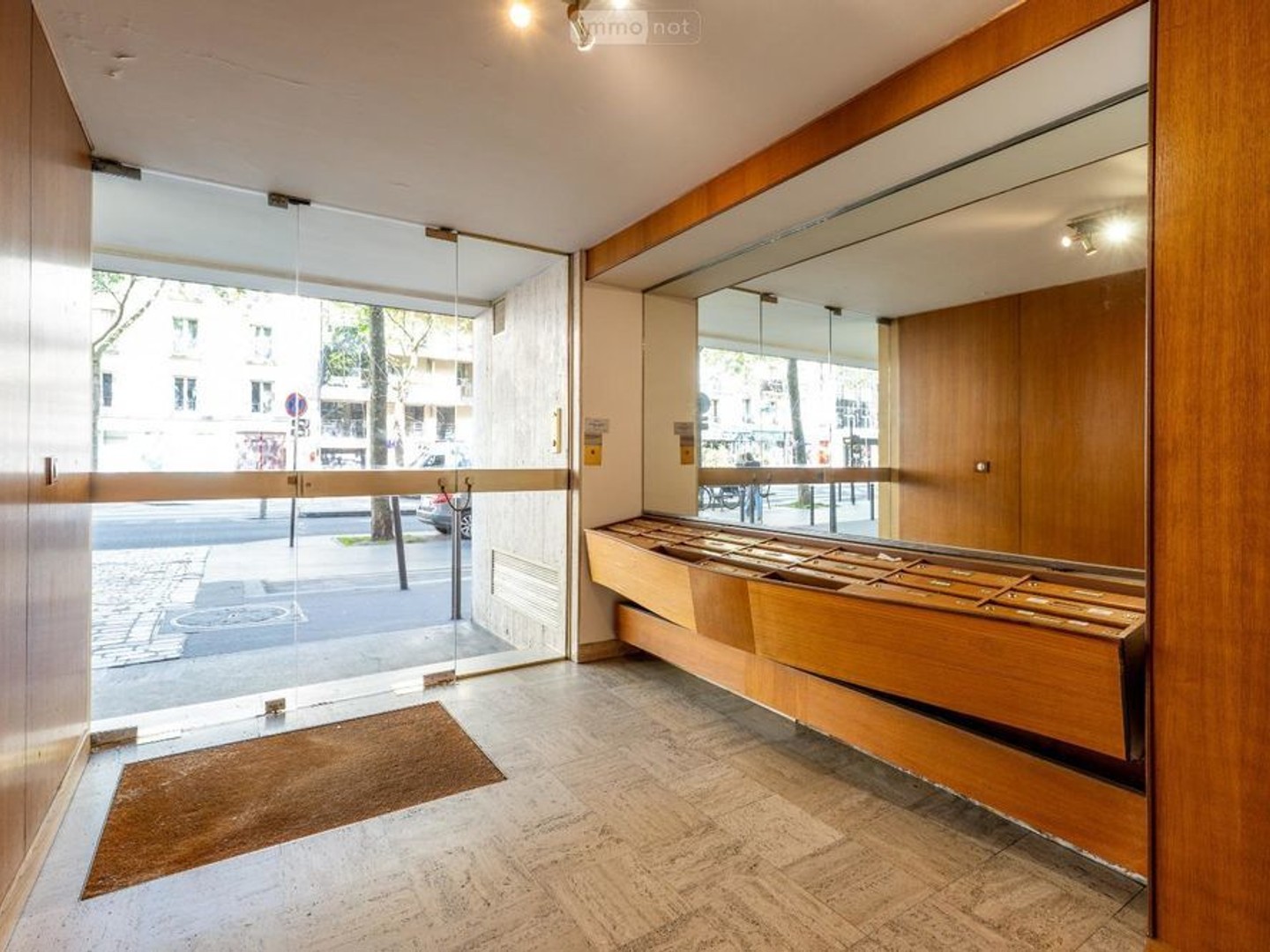 Immeuble à vendre - 2 pièces - 55m2 - Paris 14e (75014)