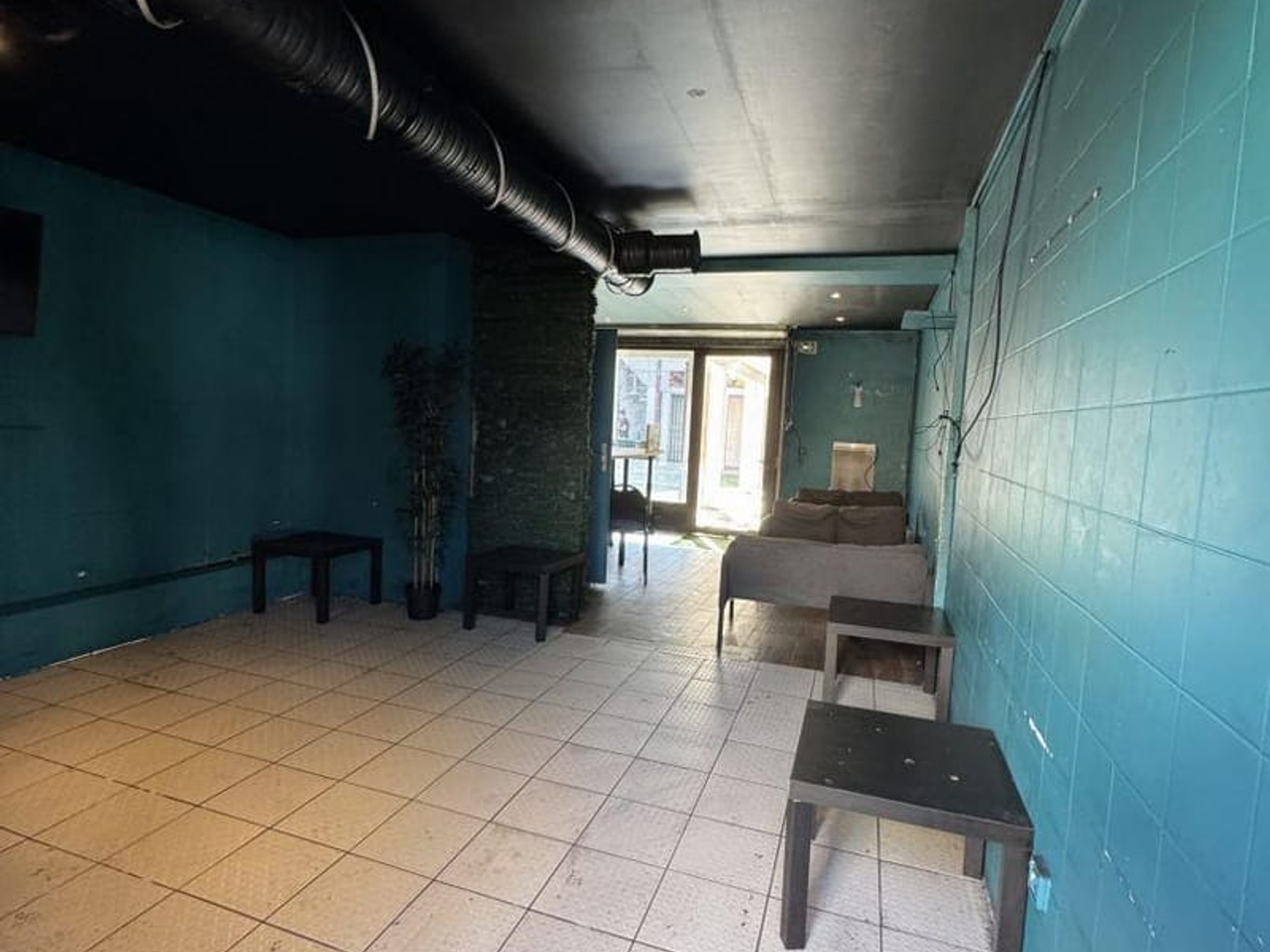 Magasin à vendre - 32m2 - Vert-Saint-Denis (77240)
