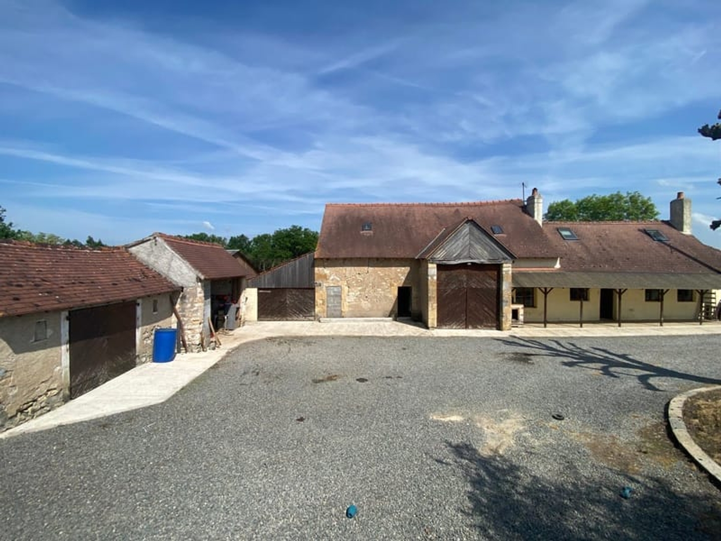 Maison à vendre - 4 pièces - 100m2 - Saint-Pierre-Les-... (18170)