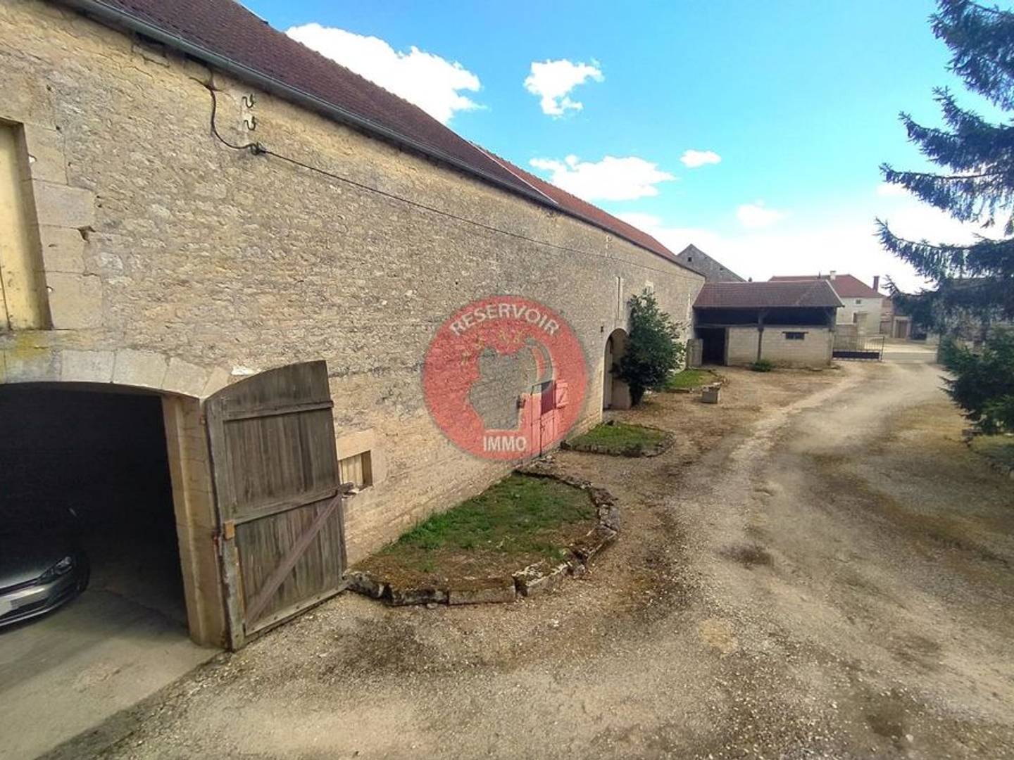 Maison à vendre - 8 pièces - 220m2 - Cry (89390)