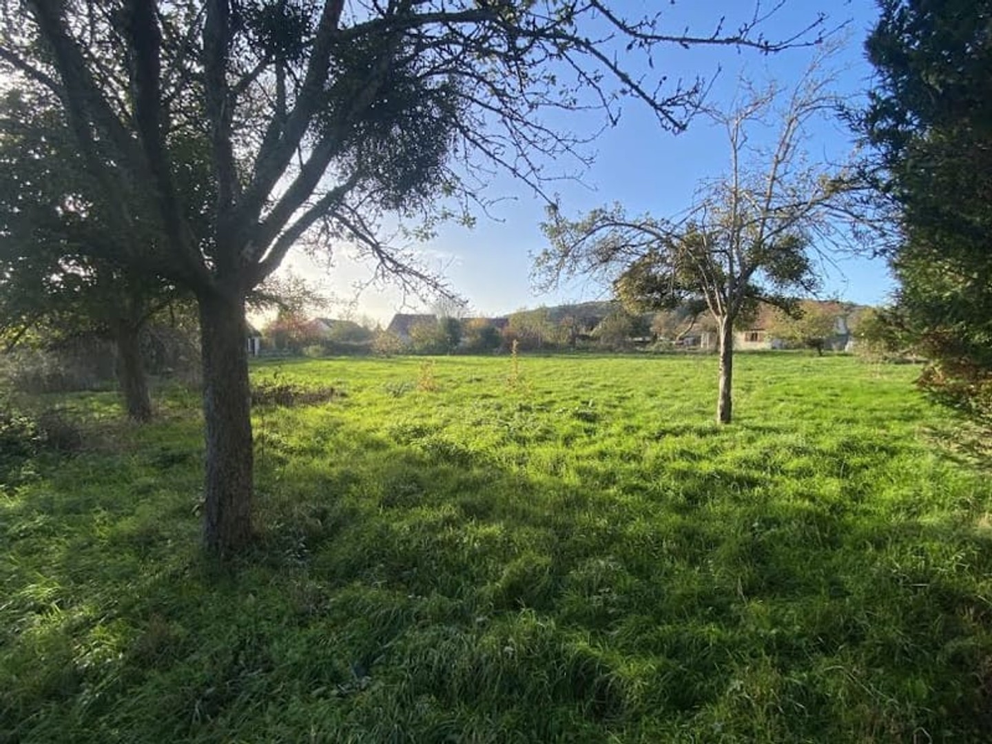 Terrain à vendre - Vexin-Sur-Epte (27630)