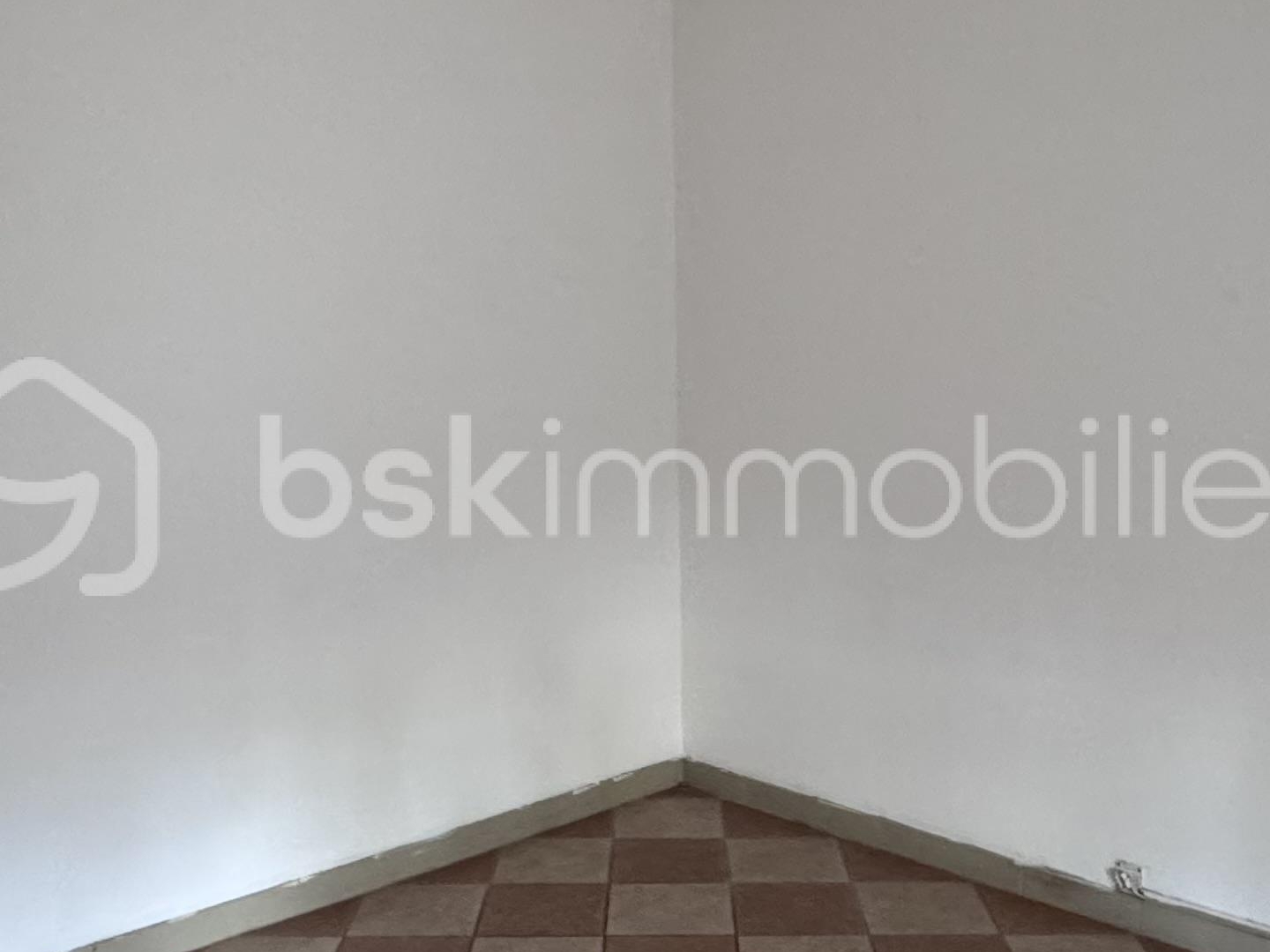 Appartement à vendre - 6 pièces - 96m2 - Charleville-Mézières (08000)