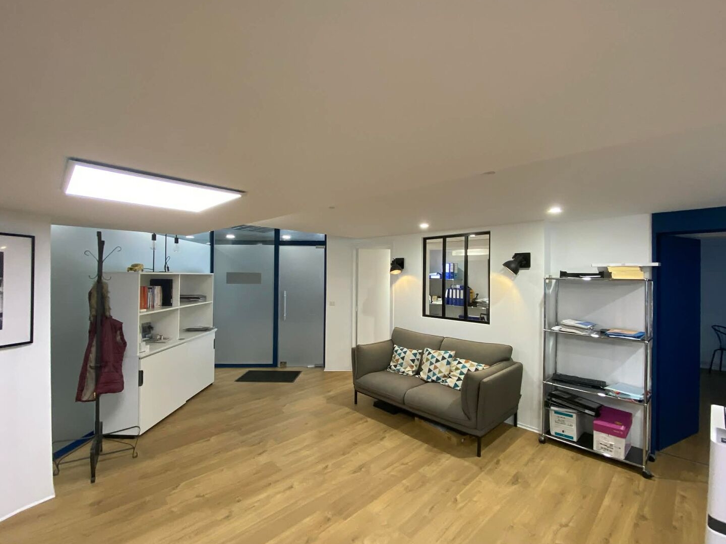 Local professionnel 82 m²