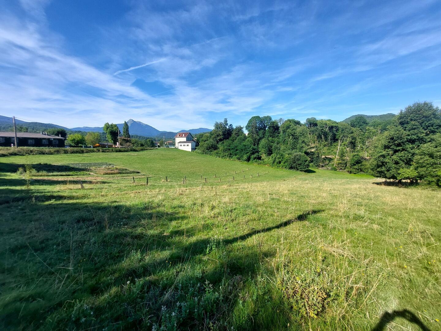 TERRAIN DE 2 900 m², SECTEUR "PROCHE ASPET"...
