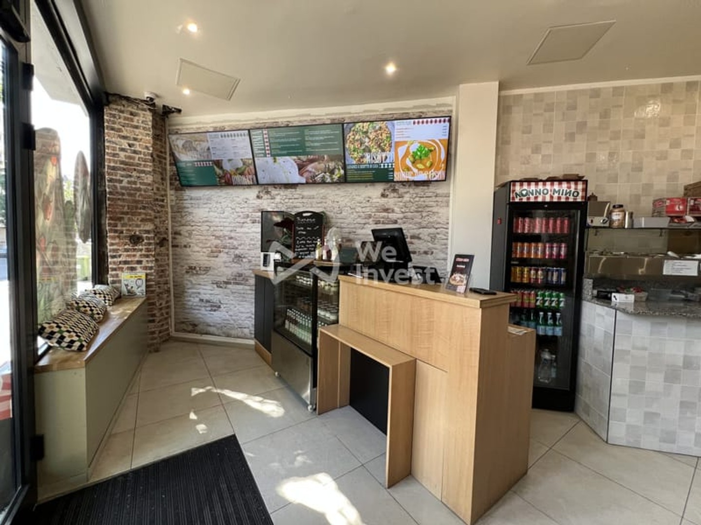 Local commercial 140 m²