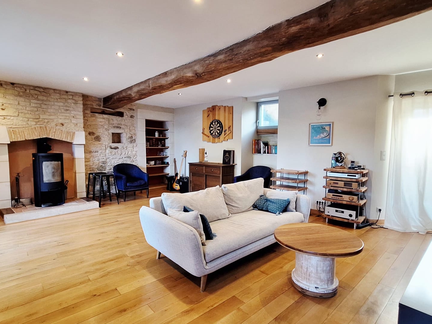 Maison de caractère du XIXe siècle - 200 m² - 5 chambres - Grange aménageable de 90 m² - Jardin sans vis-à-vis