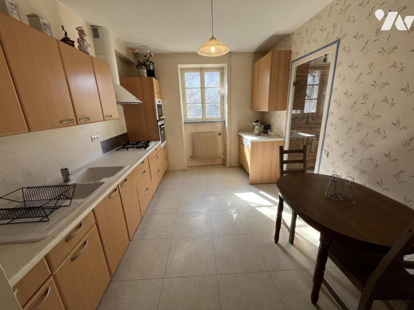 Maison à vendre - 870m2 - Beaune (21200)