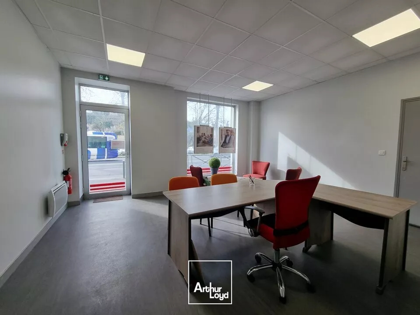 Bureaux à vendre - 430m2 - Poitiers (86000)