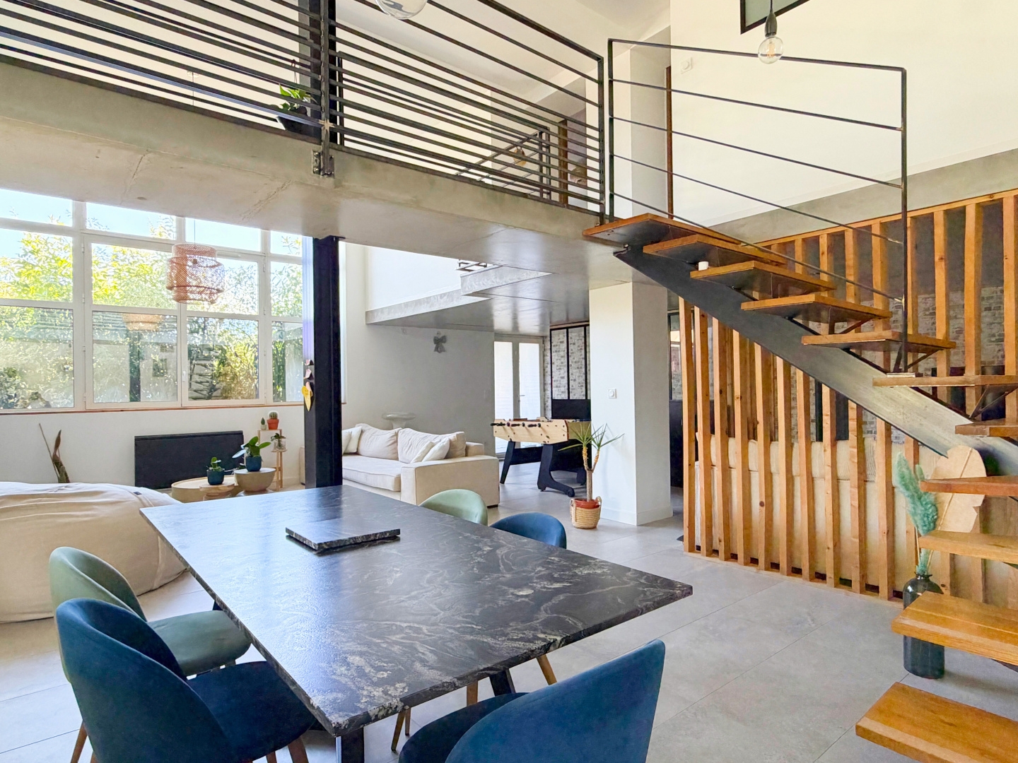 VERNAY - Appartement Loft 220 m²