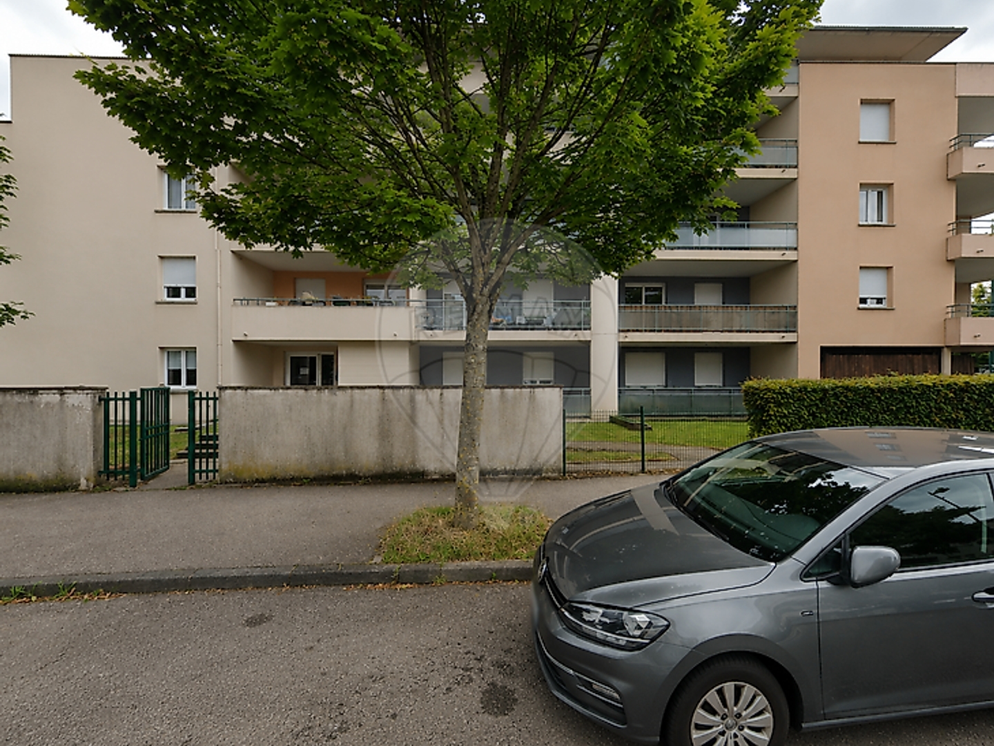 Appartement à vendre - 2 pièces - 47m2 - Saint-Julien-Lès-... (57070)