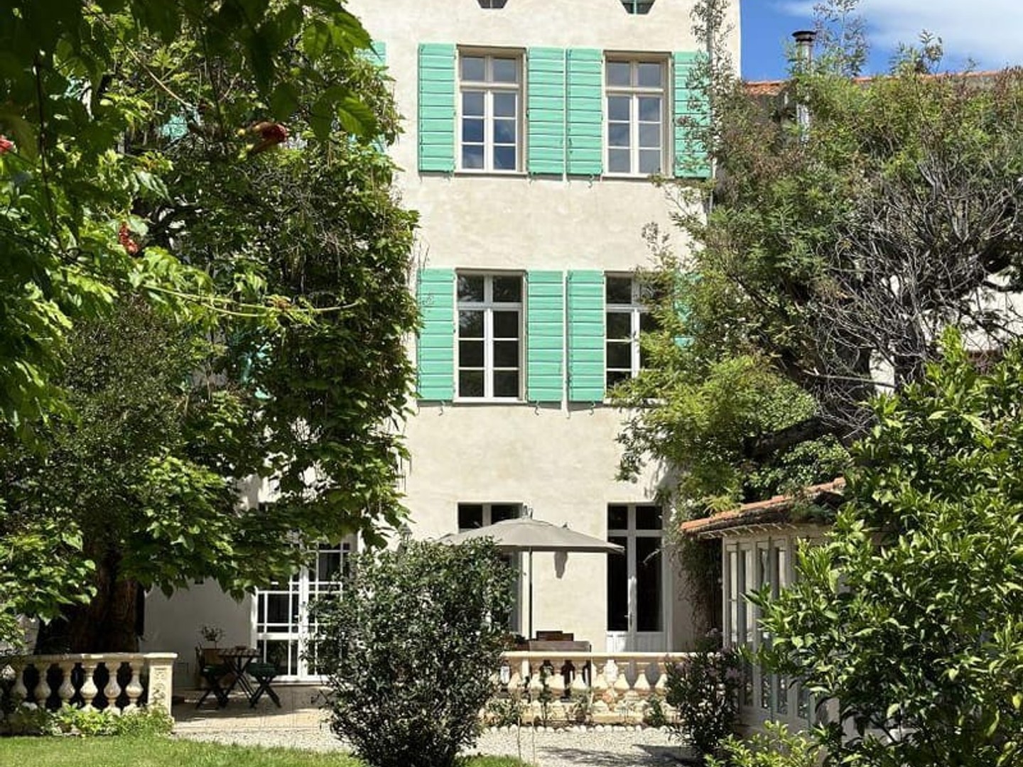 Immeuble commercial 483 m²