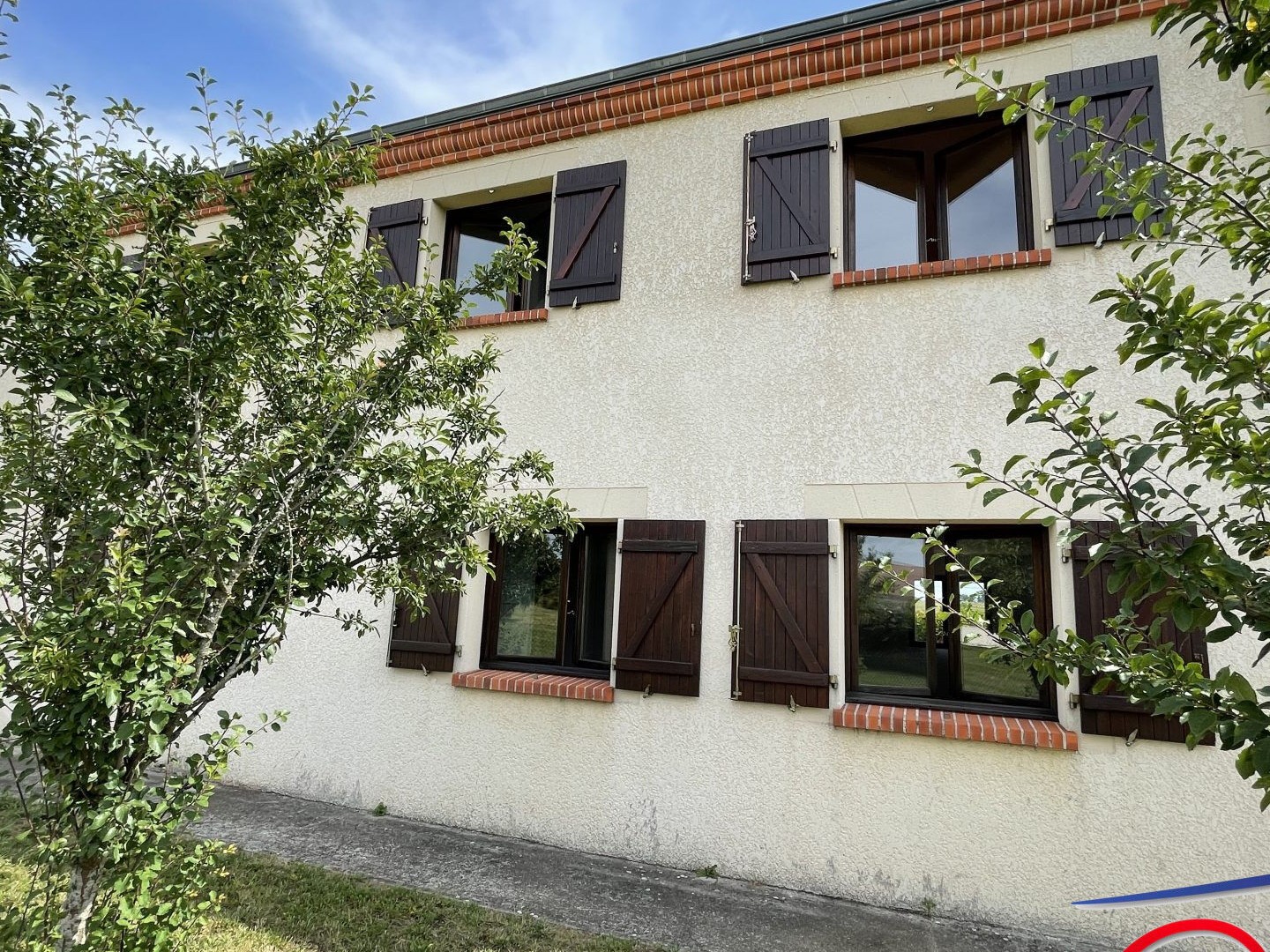 Superbe maison type 8 sur 1700 m² de terrain