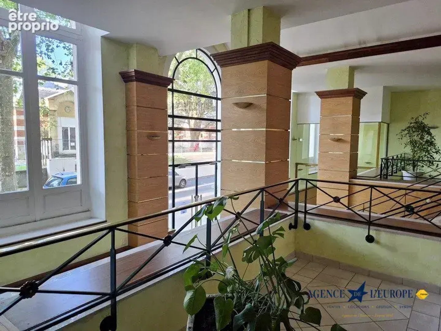 Appartement à vendre - 3 pièces - 77m2 - Vichy (03200)